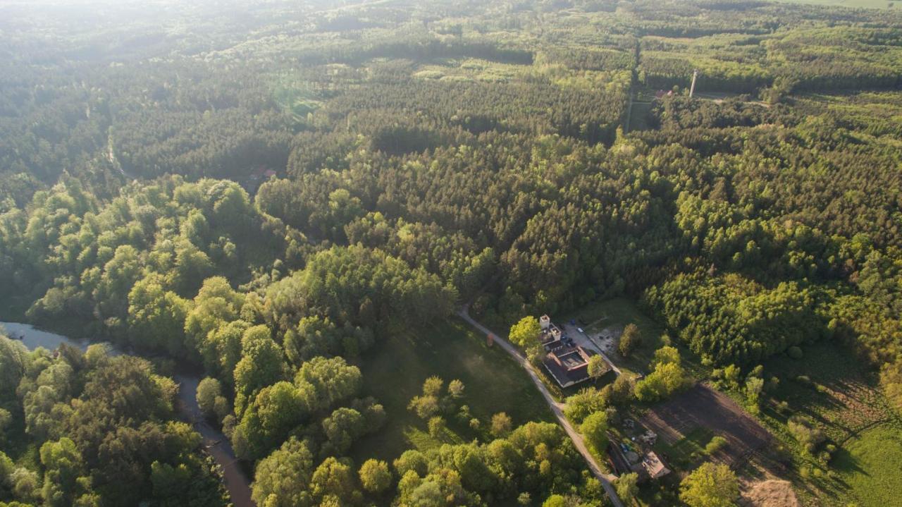 Twierdza Dwie Wieze Chudaczewko Exteriör bild